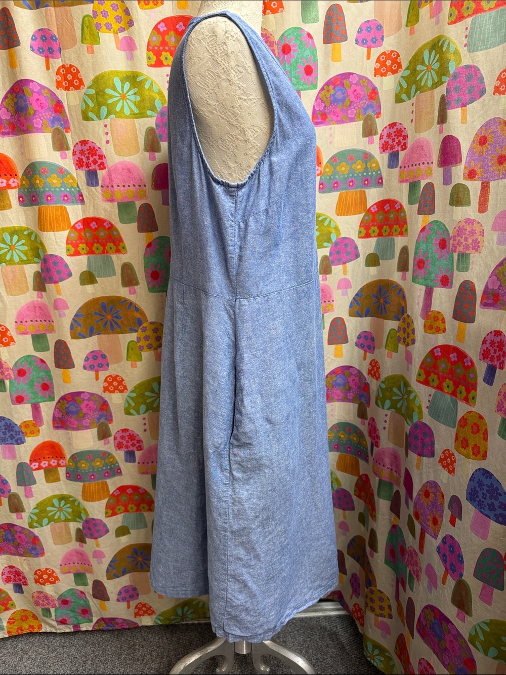Liz Claiborne Sleeveless Linen/Cotton Dry. Large - Picture 5 of 11